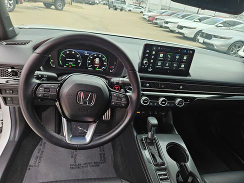 Certified 2025 Honda Civic Sport Touring image 17