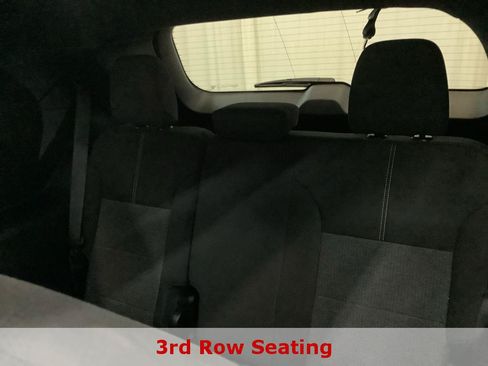 Used 2025 GMC Acadia Elevation FWD image 24