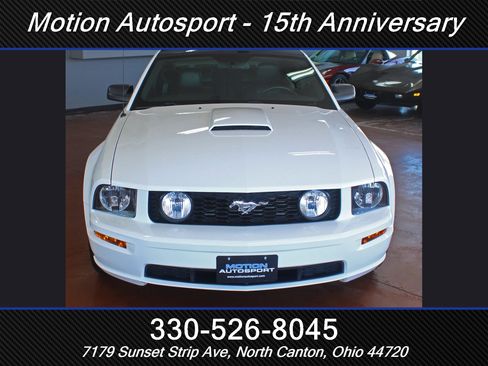 Used 2009 Ford Mustang GT image 4