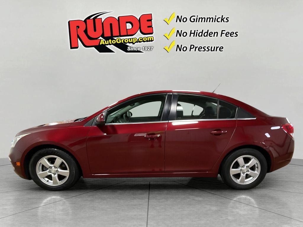 Used 2016 Chevrolet Cruze LT FWD image 3