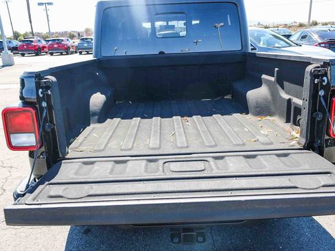 Used 2021 Jeep Gladiator Sport image 27