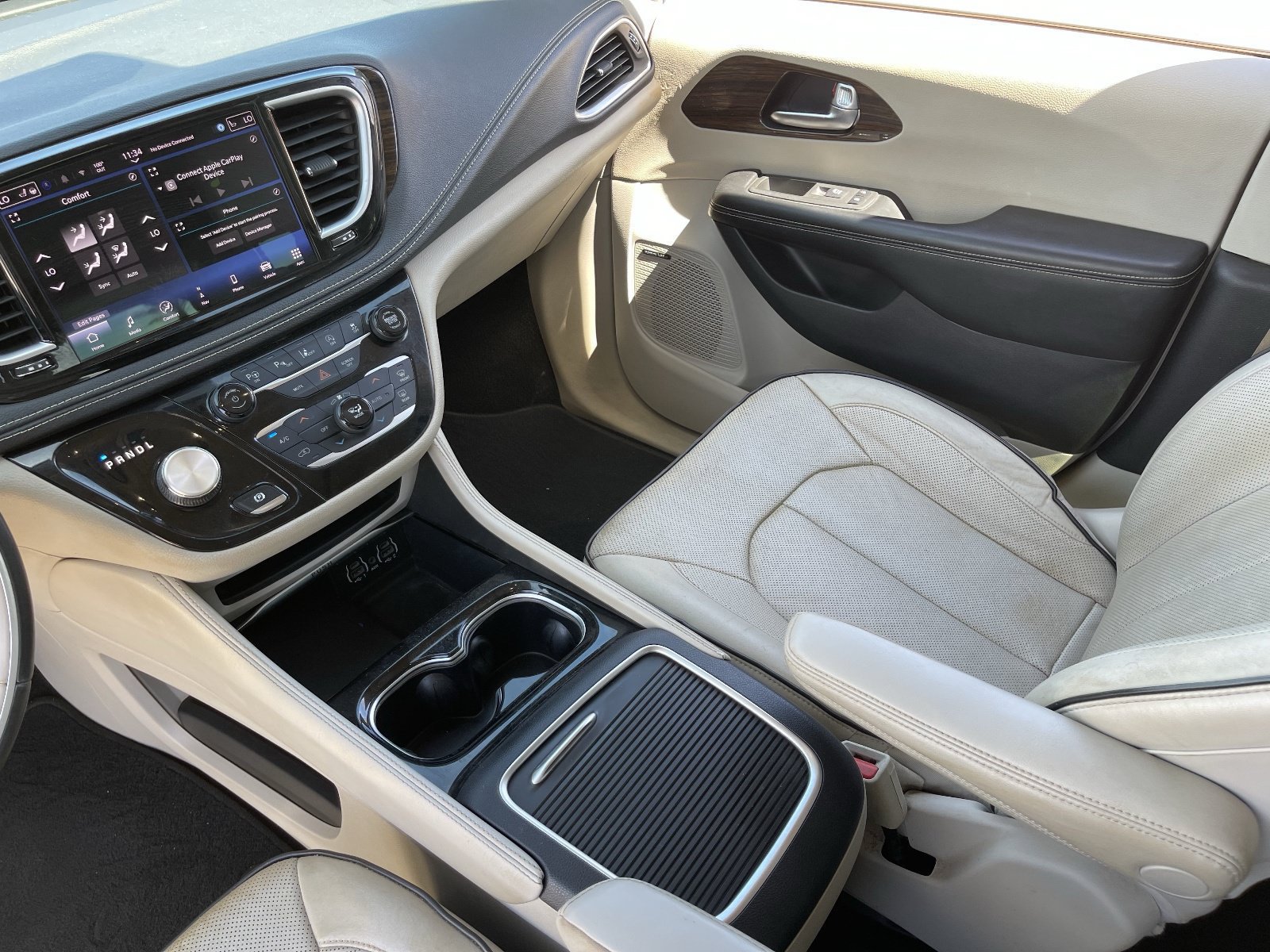 Used 2021 Chrysler Pacifica Limited w/ Premium & Safety Sphere Group AWD/4WD image 18