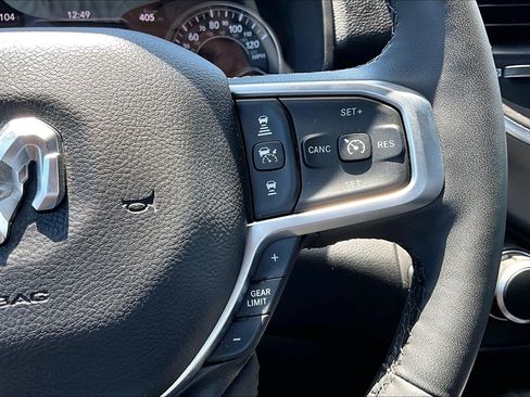 Used 2025 RAM 1500 Big Horn AWD/4WD image 23