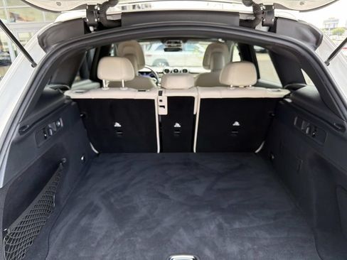 Used 2023 Mercedes-Benz GLC 300 image 8