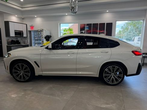 Used 2023 BMW X4 xDrive30i w/ M Sport Package AWD/4WD image 5
