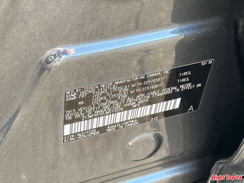 Certified 2018 Toyota RAV4 XLE w/ Plus Extra Value Package FWD image 34
