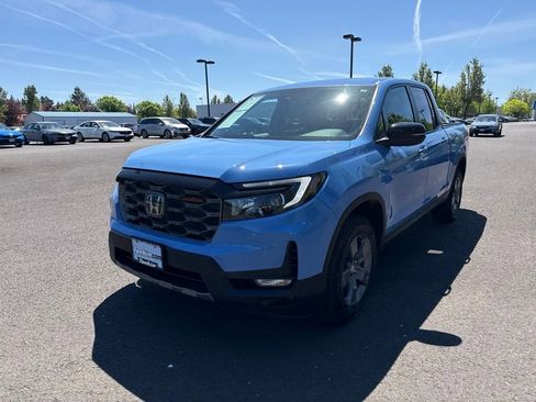 Certified 2025 Honda Ridgeline TrailSport image 3