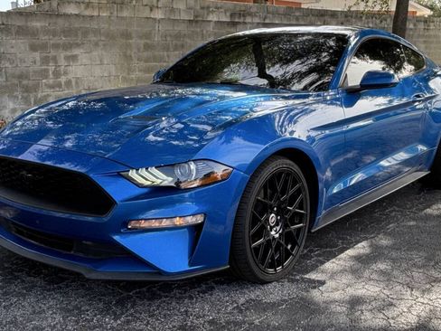 Used 2020 Ford Mustang Coupe w/ Equipment Group 101A RWD image 3