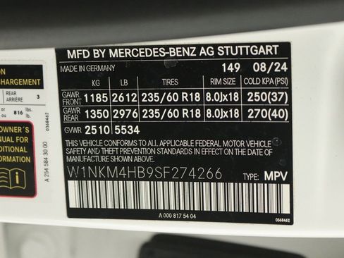 Used 2025 Mercedes-Benz GLC 300 4MATIC image 16