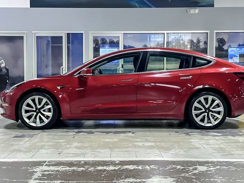 Used 2018 Tesla Model 3 Long Range image 2
