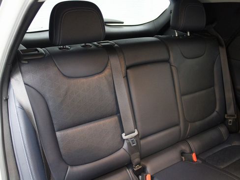 Used 2022 Chevrolet Bolt EUV Premier image 29