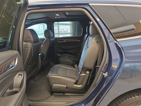 Used 2022 Buick Enclave Avenir FWD image 33
