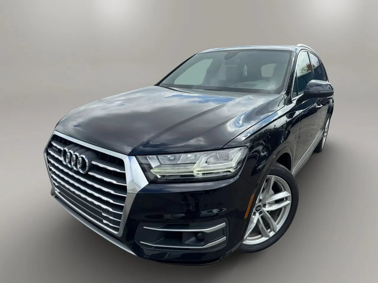 Used 2017 Audi Q7 3.0T Prestige AWD/4WD image 1