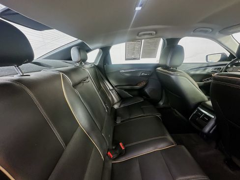 Used 2015 Chevrolet Impala LTZ FWD image 28