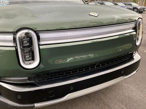 Used 2025 Rivian R1T Adventure image 31