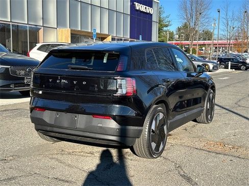 New 2026 Volvo EX30 Plus image 2