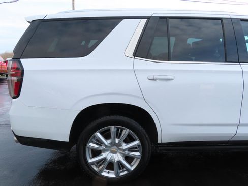 Used 2021 Chevrolet Tahoe High Country w/ Premium Package image 18