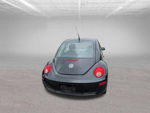 Used 2008 Volkswagen Beetle S FWD image 10