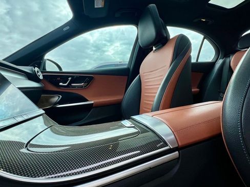 Certified 2023 Mercedes-Benz C 300 4MATIC Sedan image 12