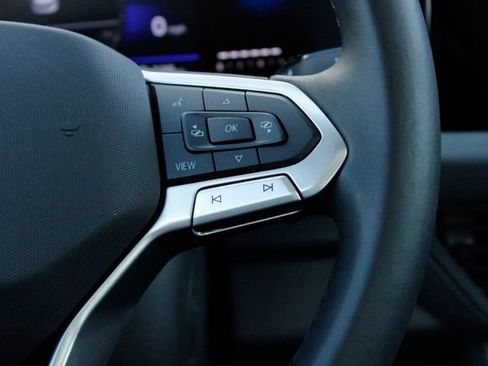 Used 2025 Volkswagen Jetta SE w/ Sunroof Package FWD image 22