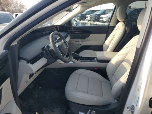 New 2026 Lincoln Nautilus Reserve image 11