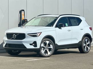 New 2025 Volvo XC40 B5 Plus w/ Climate Package image 1