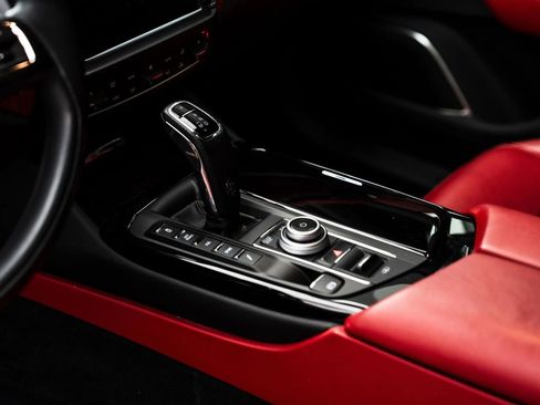 Used 2021 Maserati Levante S GranSport image 17