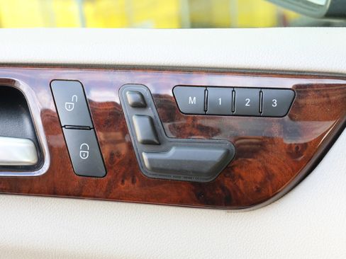 Used 2016 Mercedes-Benz GL 450 4MATIC image 13