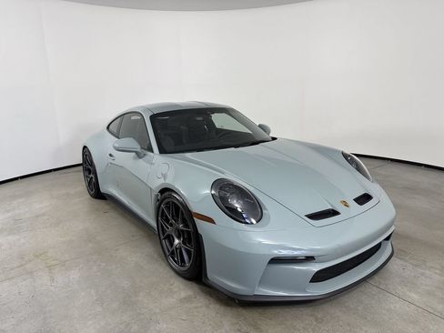 Certified 2024 Porsche 911 GT3 RS RWD image 9