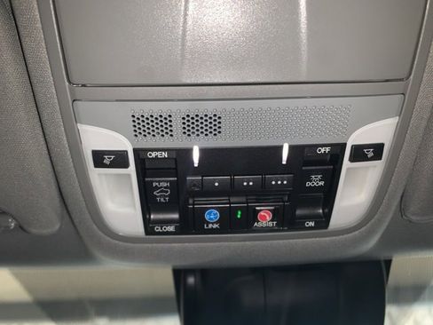 Used 2020 Acura MDX w/ Advance Package image 25