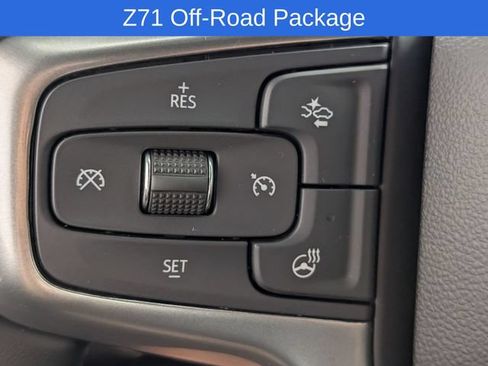 Used 2023 Chevrolet Silverado 1500 LT AWD/4WD image 18