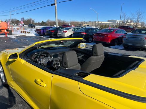 Used 2016 Chevrolet Camaro LT image 18