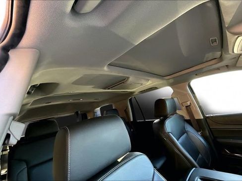 Used 2020 GMC Yukon SLT w/ Premium Edition image 20