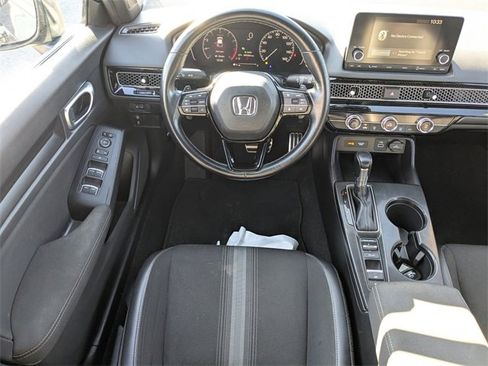 Used 2023 Honda Civic Sport image 15