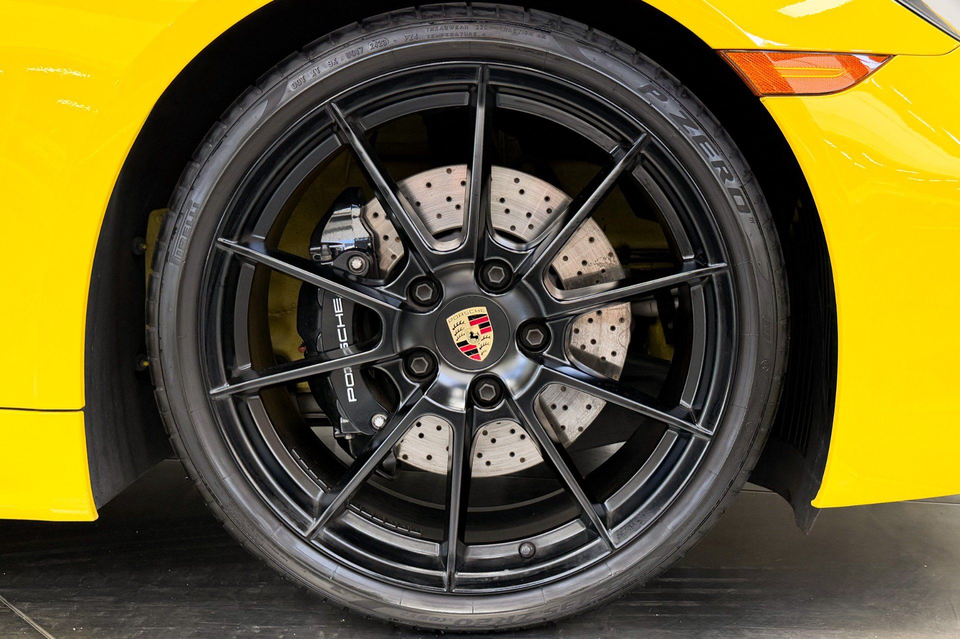 Used 2023 Porsche 718 Cayman GTS RWD image 25