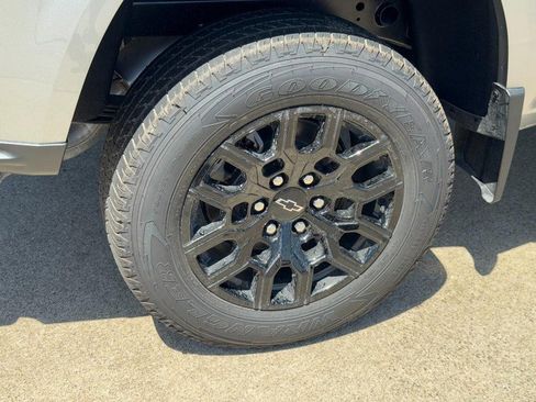 New 2025 Chevrolet Colorado W/T w/ WT Custom Package image 4