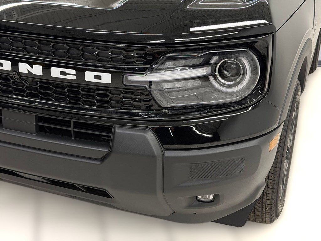 New 2026 Ford Bronco Sport Outer Banks w/ Interior Protection Package AWD/4WD image 9