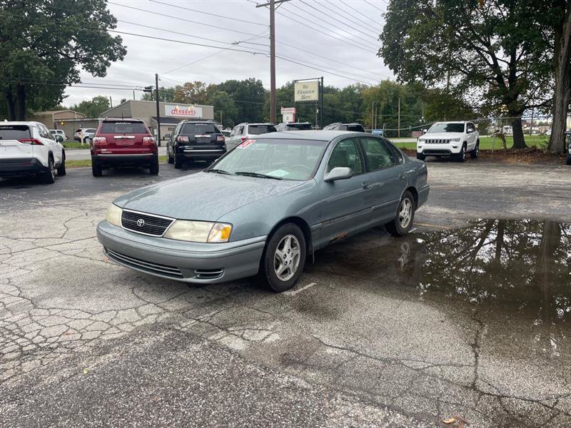 Used 2005 Ford Taurus SE FWD image 1