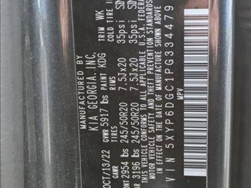 Used 2023 Kia Telluride S image 24