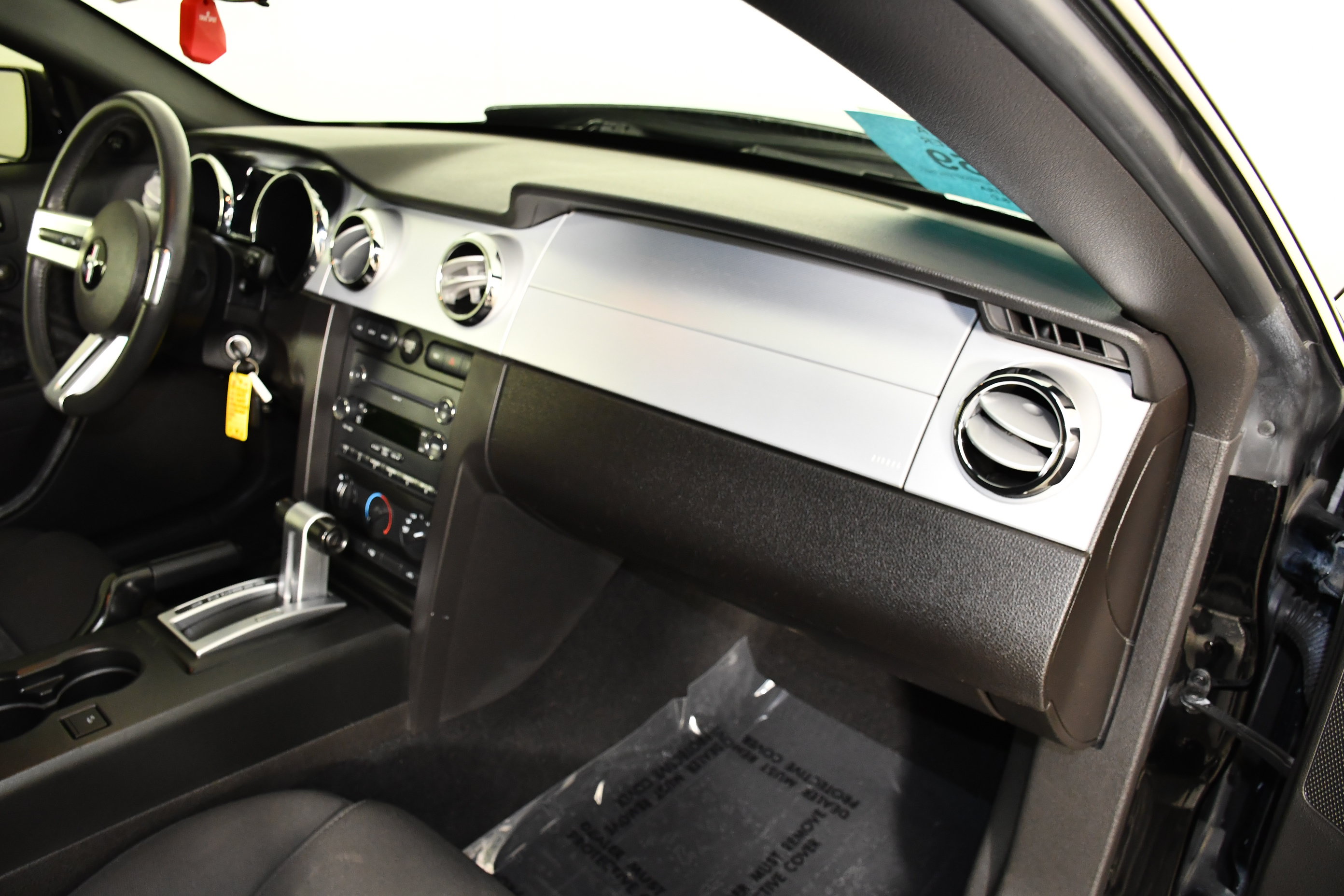 Used 2008 Ford Mustang GT RWD image 36