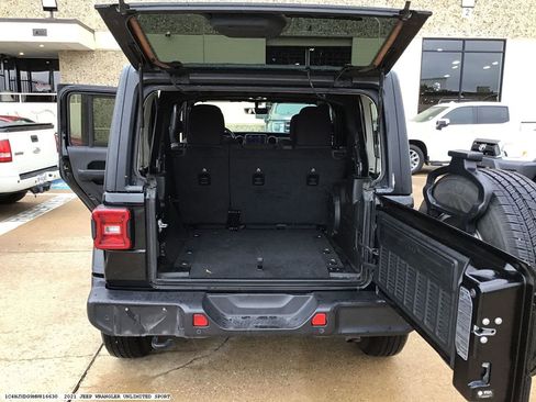 Used 2021 Jeep Wrangler Unlimited Sport AWD/4WD image 10