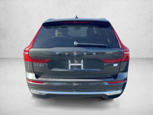 Used 2022 Volvo XC60 T8 Inscription w/ Advanced Package image 7