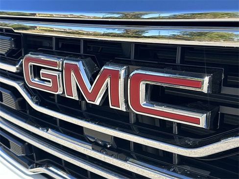 New 2026 GMC Sierra 1500 SLT w/ SLT Premium Plus Package image 31