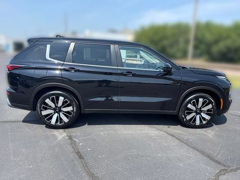 Used 2025 Mitsubishi Outlander SE AWD/4WD image 6