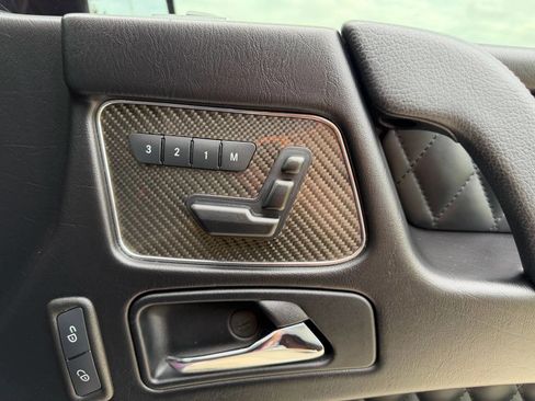 Used 2016 Mercedes-Benz G 63 AMG 4MATIC image 36