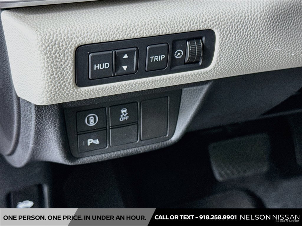 Used 2021 Honda Accord Touring image 10