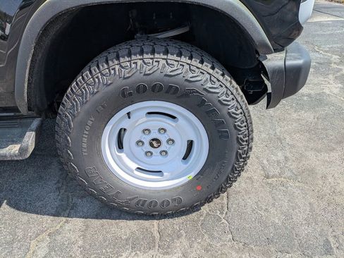 New 2026 Ford Bronco Heritage Edition image 11