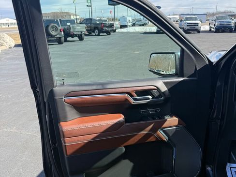 Used 2024 GMC Sierra 1500 Denali Ultimate image 37