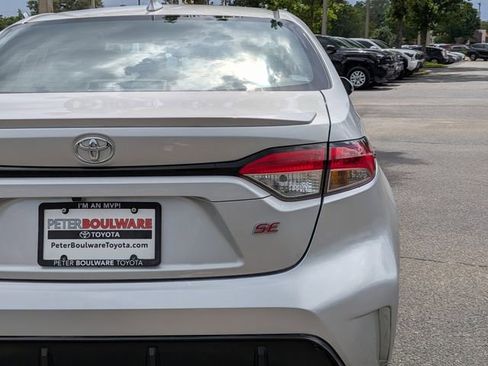 Used 2024 Toyota Corolla SE FWD image 6