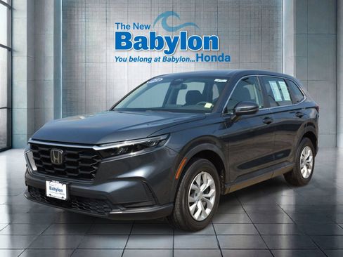 Used 2023 Honda CR-V LX image 1